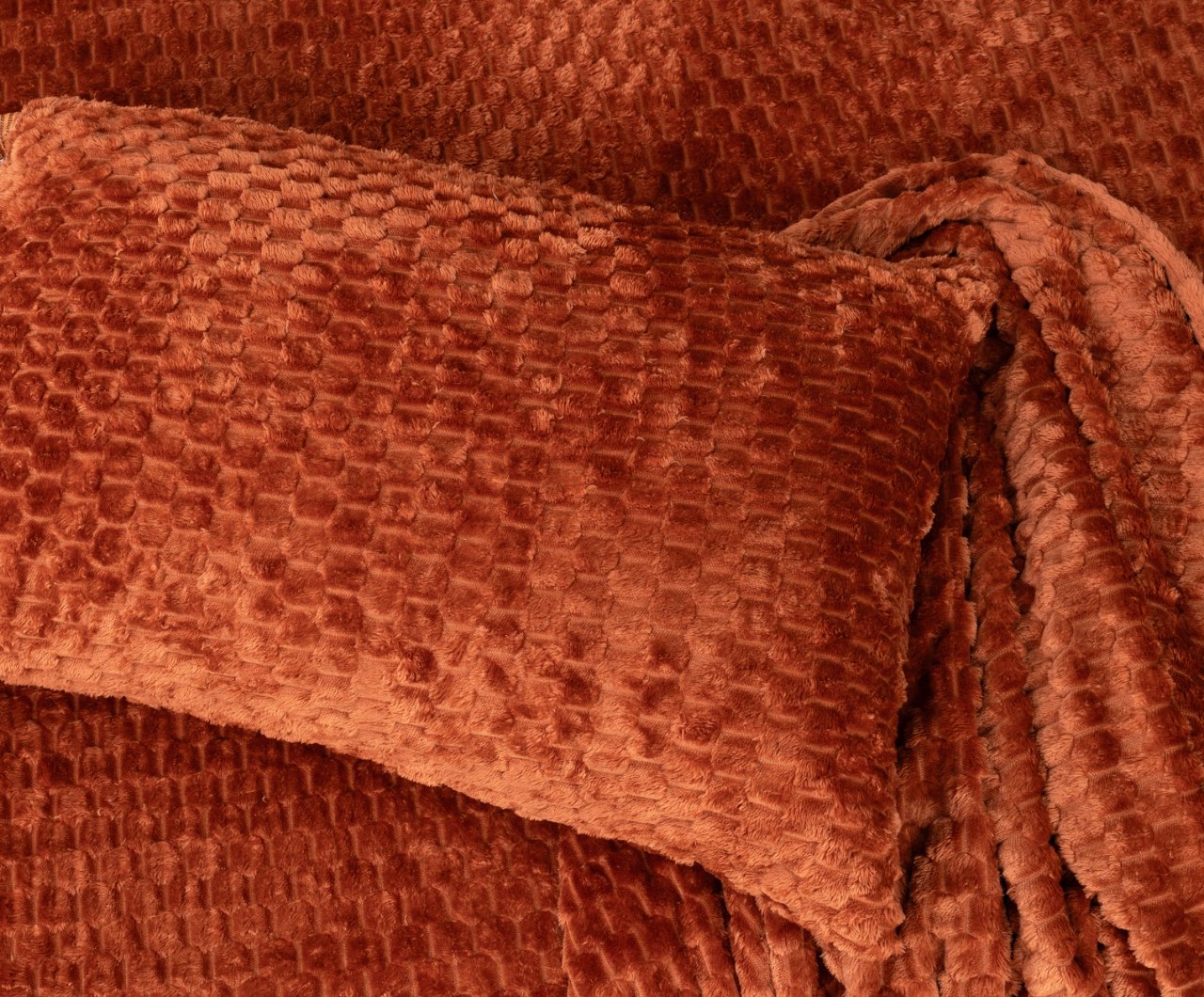 Soft Escape Fleece Blanket Set