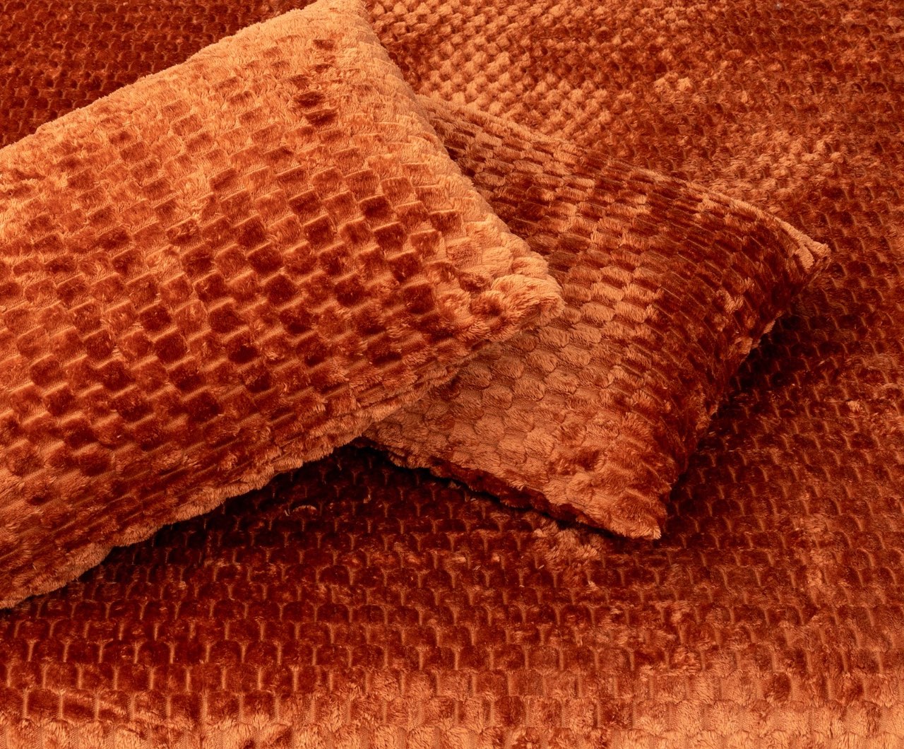 Soft Escape Fleece Blanket Set